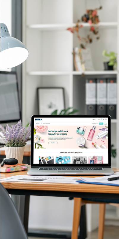 Homepage of a beauty salon featuring services, contact information, and online booking options.